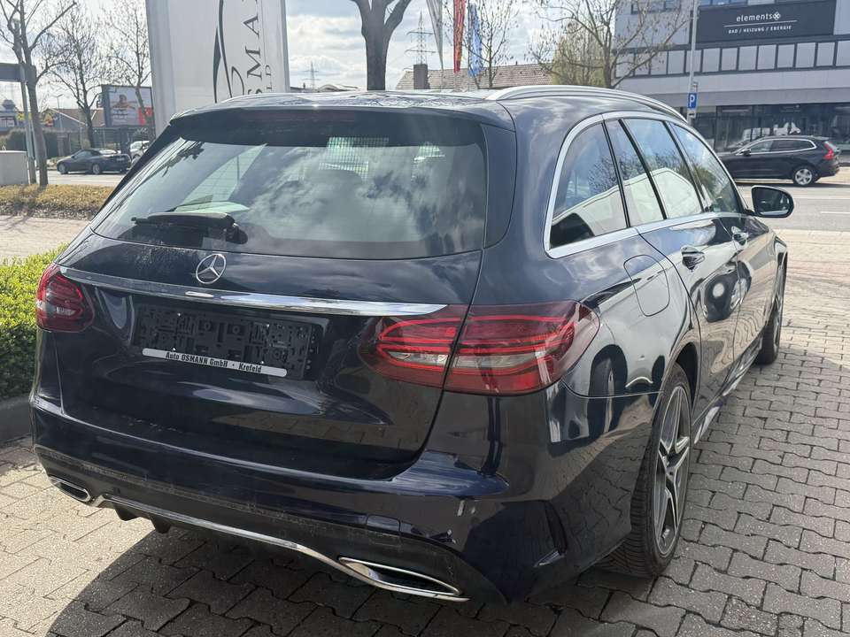 Mercedes-Benz C 220 - Imagem 2