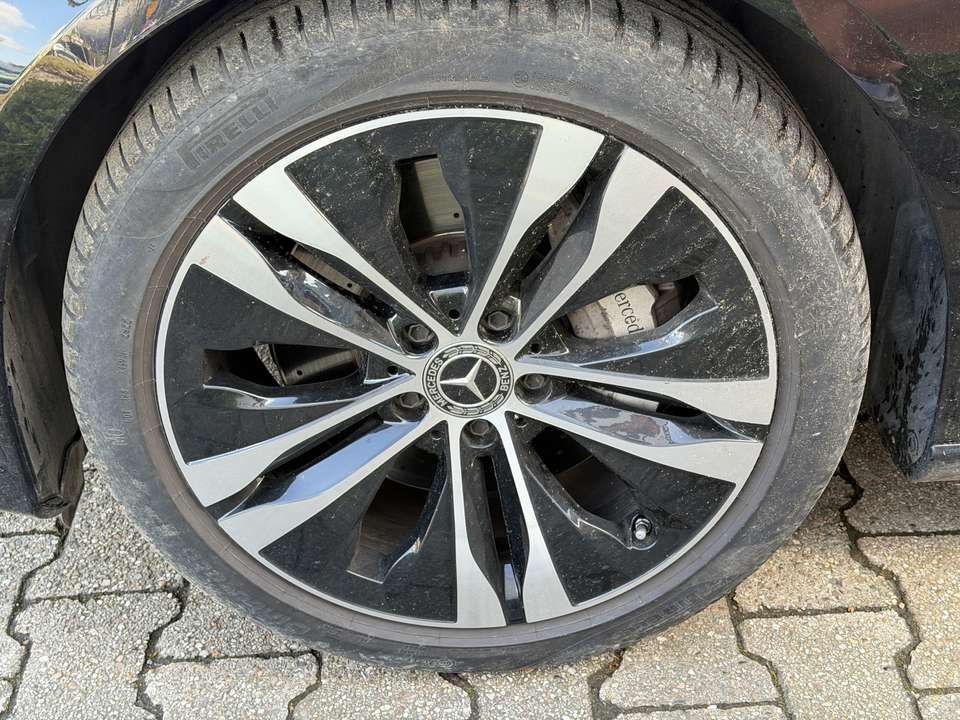 Mercedes-Benz C 220 - Imagem 5