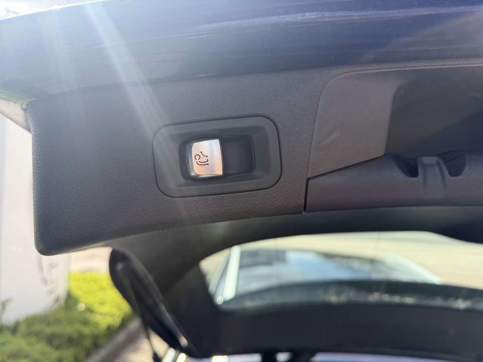 Mercedes-Benz C 220 - Imagem 9