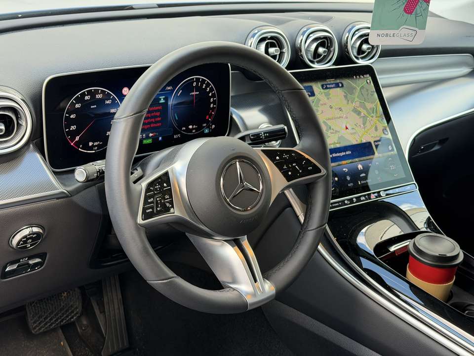 Mercedes-Benz GLC 300 - Imagem 6