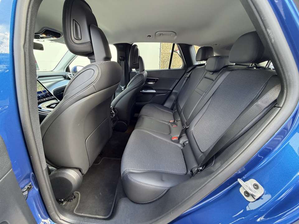 Mercedes-Benz GLC 300 - Imagem 7