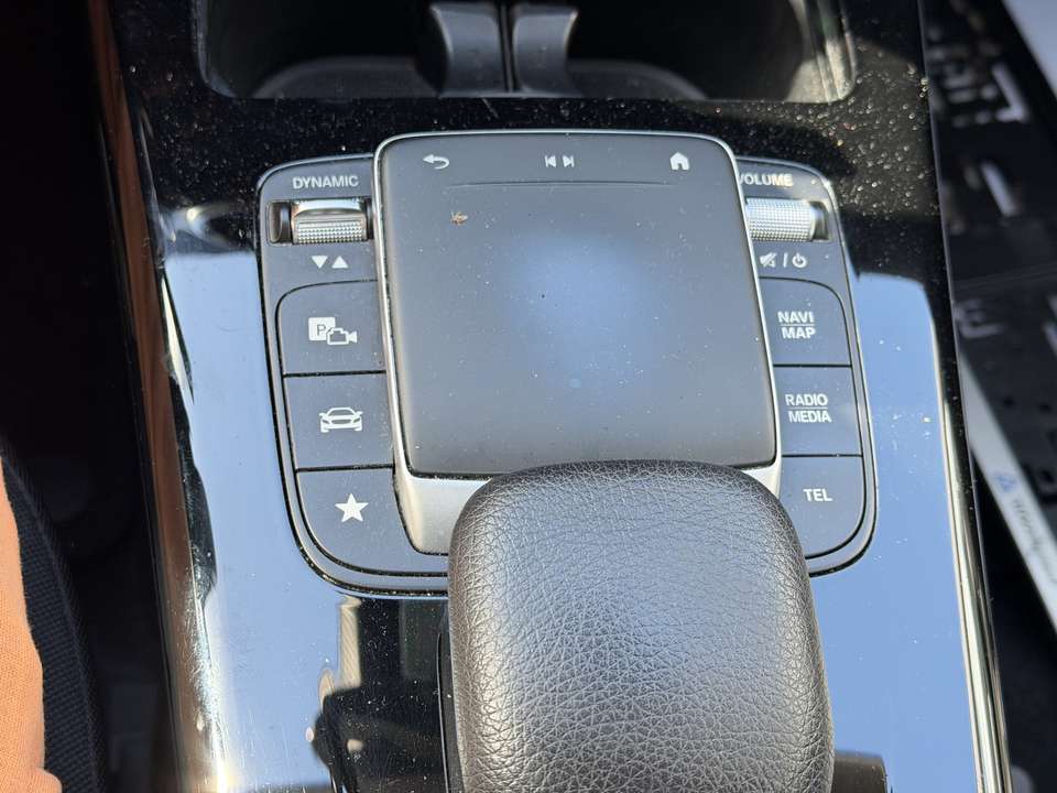 Mercedes-Benz CLA 200 - Imagem 8