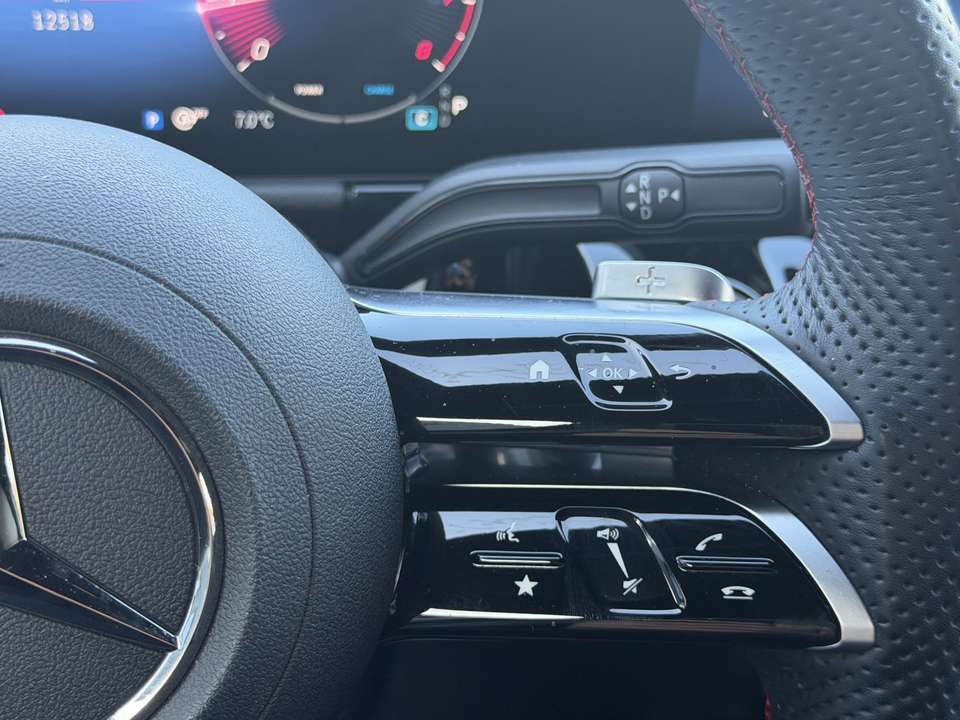 Mercedes-Benz GLA 200 - Imagem 14