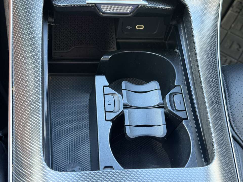 Mercedes-Benz C 220 - Imagem 13