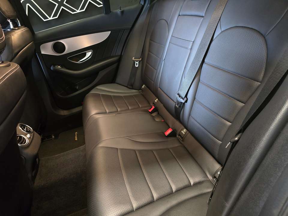 Mercedes-Benz C 200 - Imagem 10