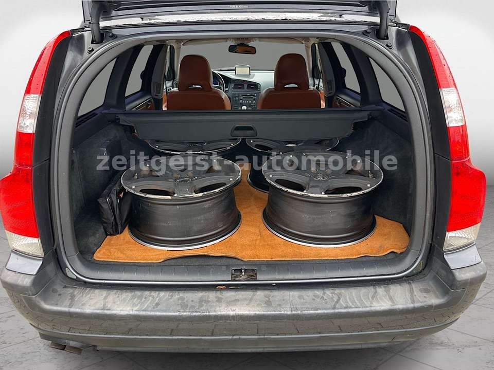 Volvo V70 - Imagem 8