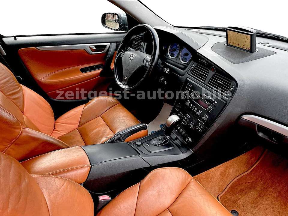 Volvo V70 - Imagem 9