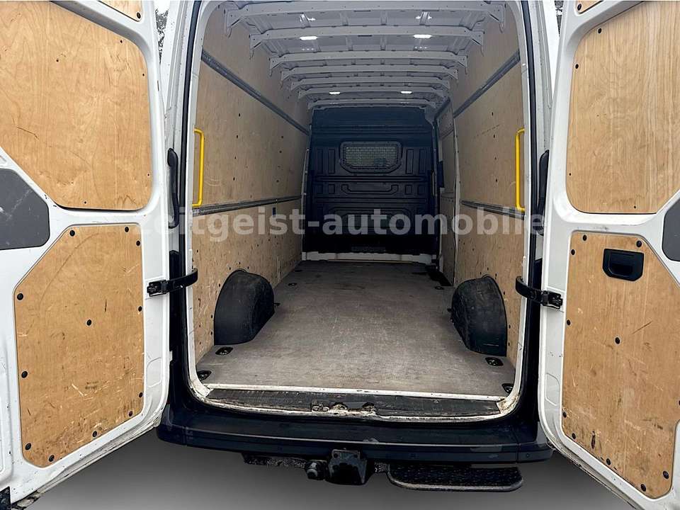 Volkswagen Crafter - Imagem 12