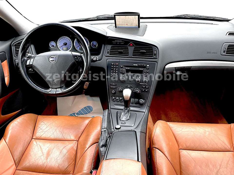Volvo V70 - Imagem 11