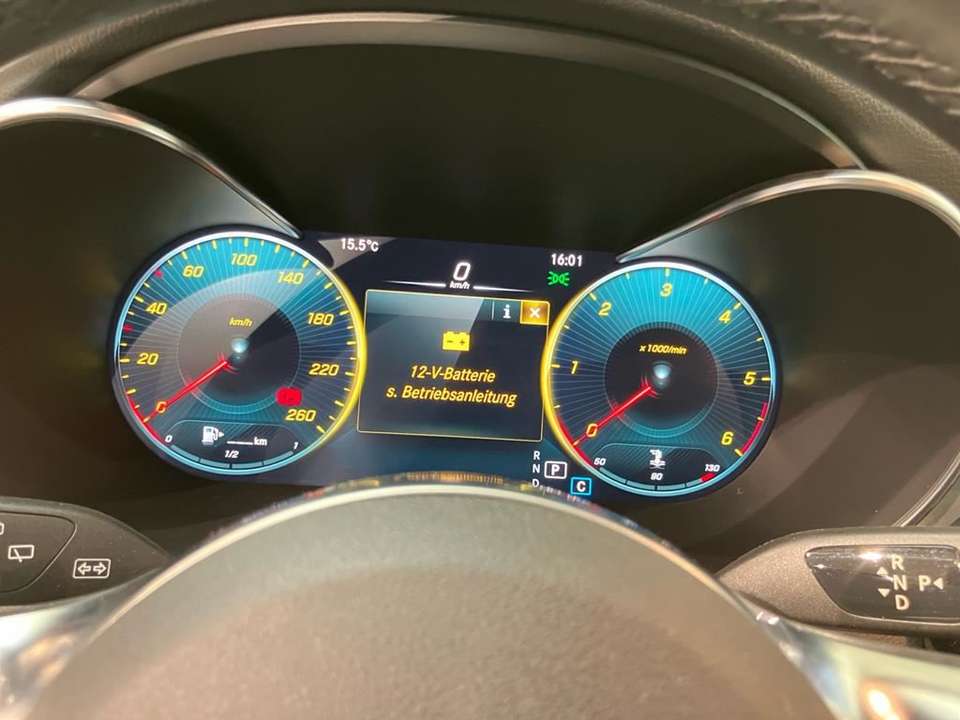 Mercedes-Benz GLC 220 - Imagem 10