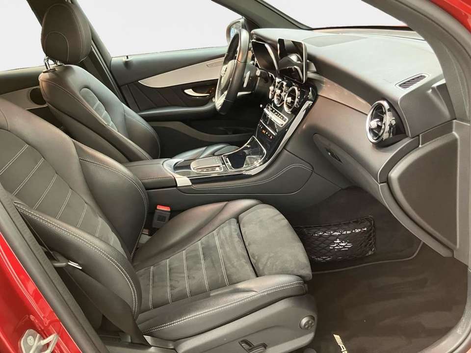 Mercedes-Benz GLC 220 - Imagem 11