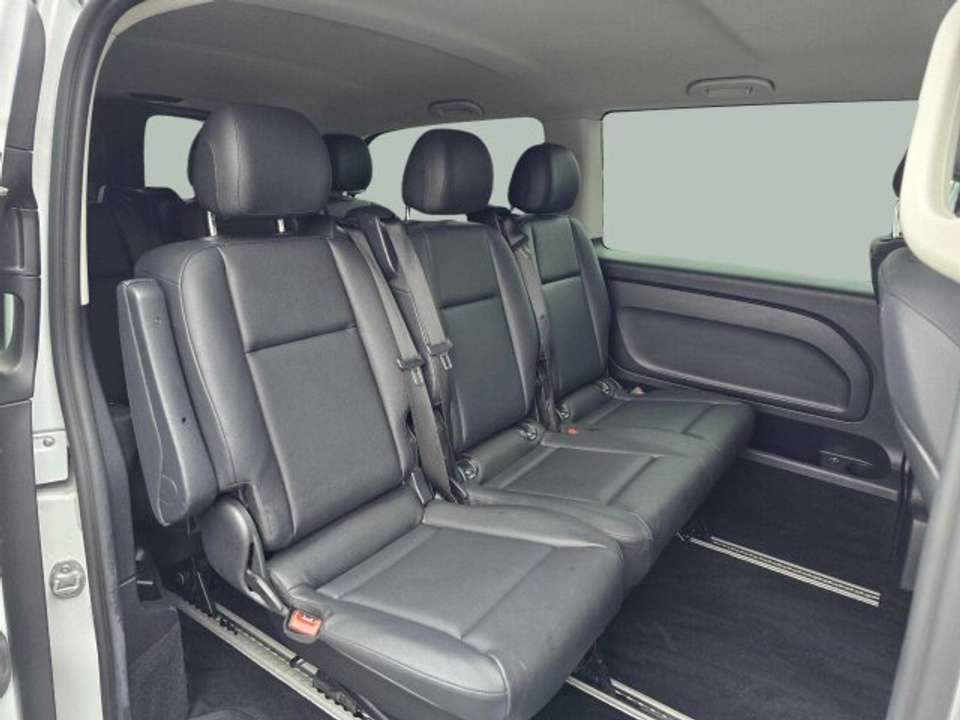 Mercedes-Benz EQE 43 - Imagem 7