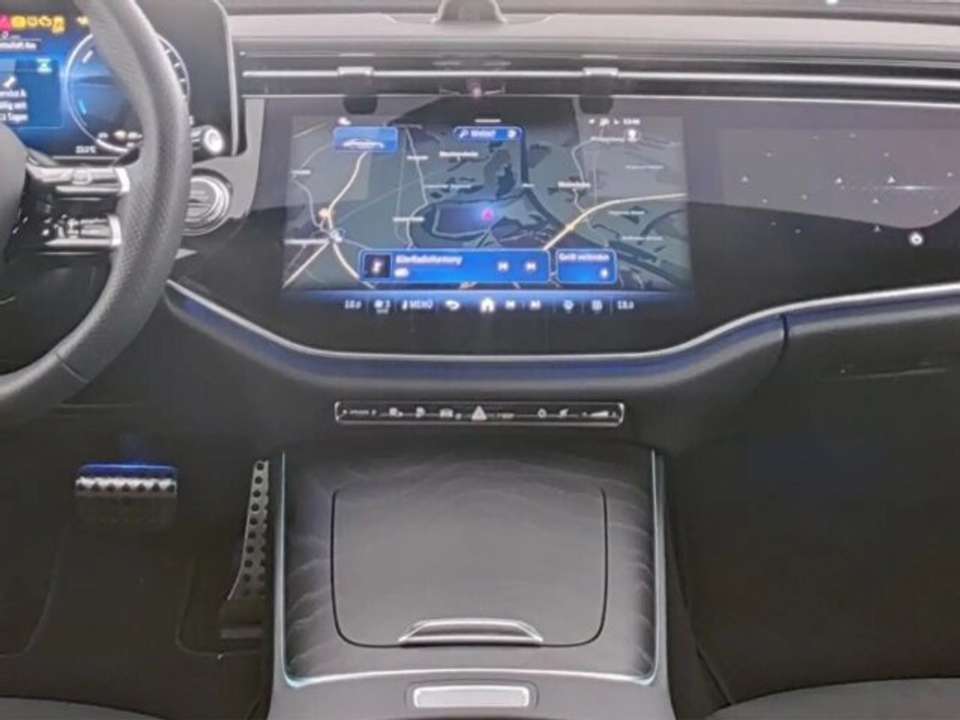 Mercedes-Benz E 300 - Imagem 5