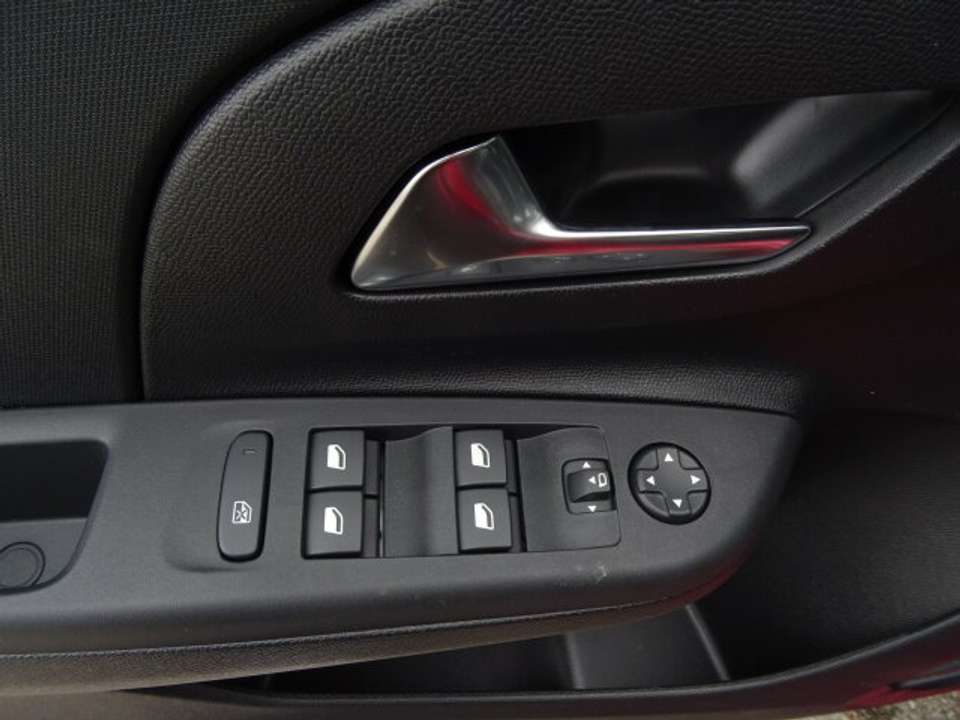 Opel Corsa - Imagem 8