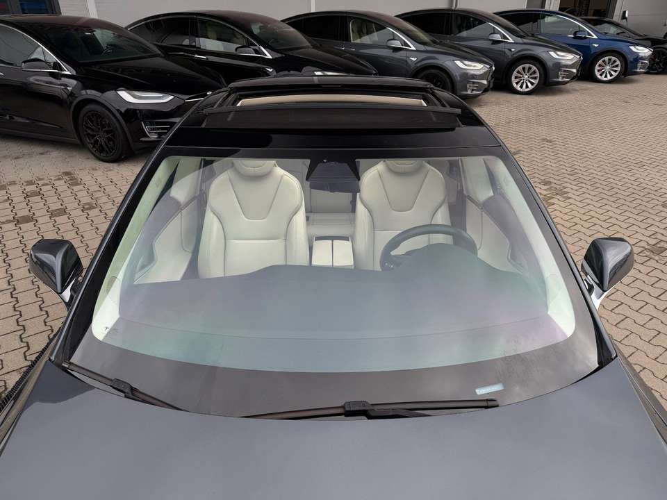 Tesla Model S - Imagem 6