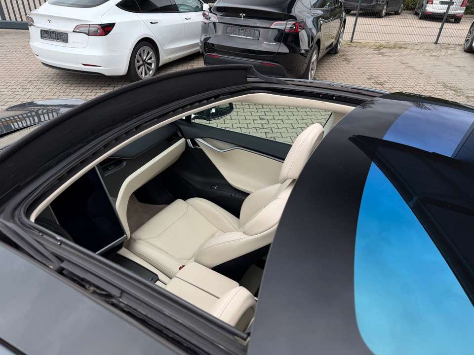 Tesla Model S - Imagem 7