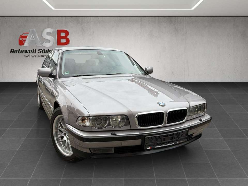 BMW 740 - Imagem 3