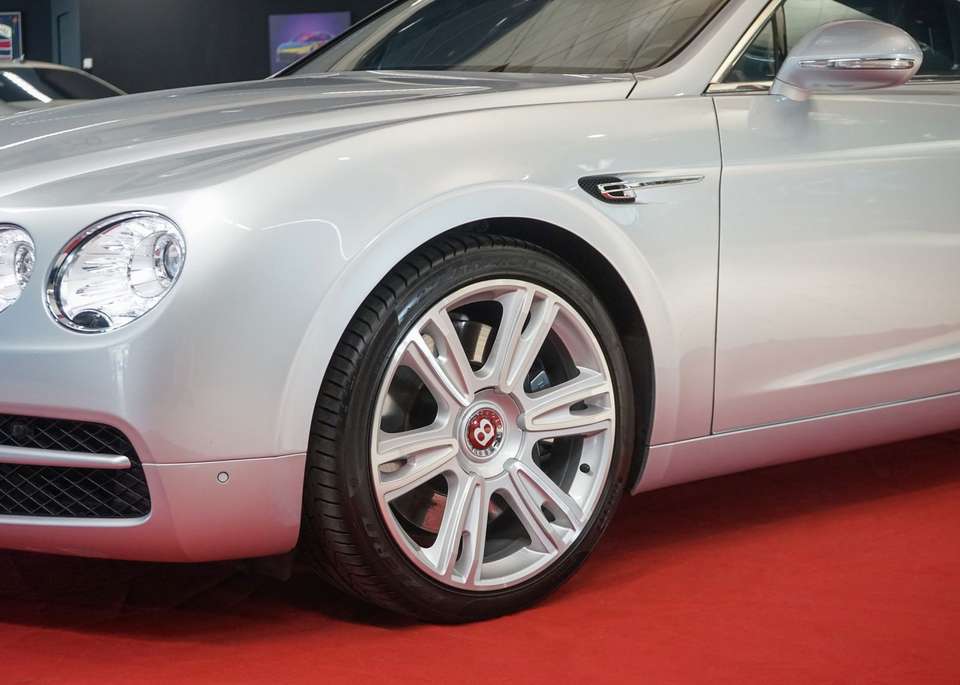 Bentley Flying Spur - Imagem 5
