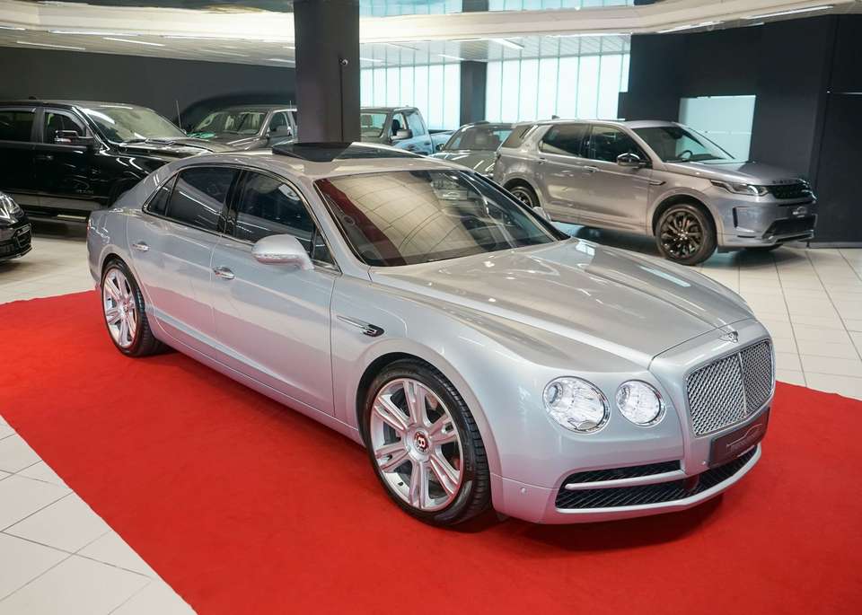 Bentley Flying Spur - Imagem 14