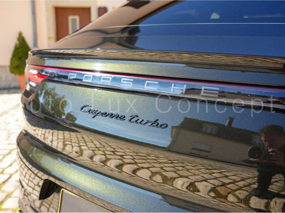 Porsche Cayenne - Imagem 10