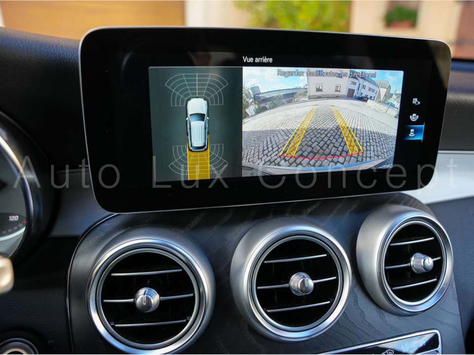 Mercedes-Benz GLC 300 - Imagem 13