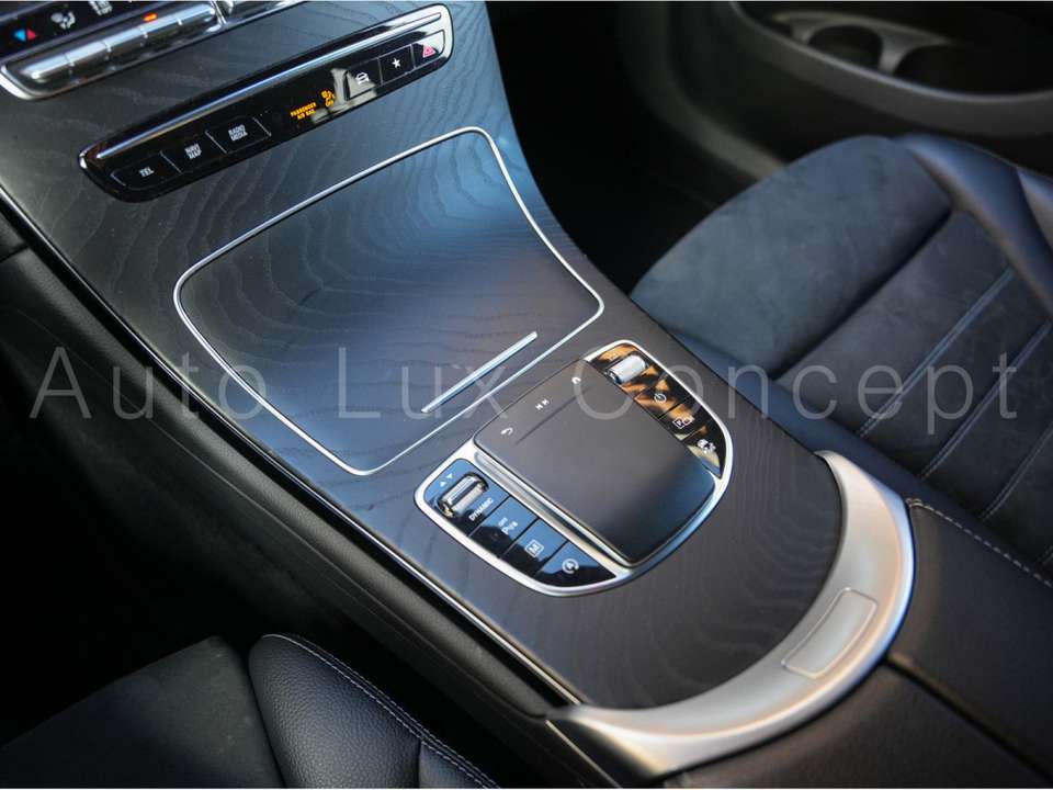 Mercedes-Benz GLC 300 - Imagem 14