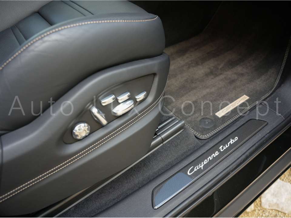 Porsche Cayenne - Imagem 15