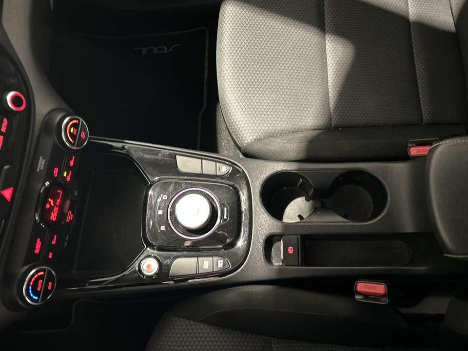 Kia Soul - Imagem 18