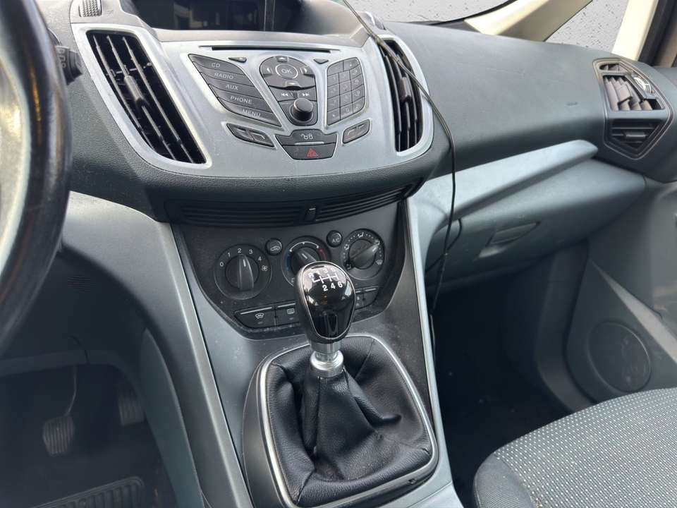 Ford C-Max - Imagem 19