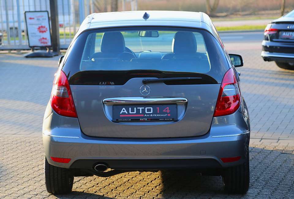 Mercedes-Benz A 160 - Imagem 12