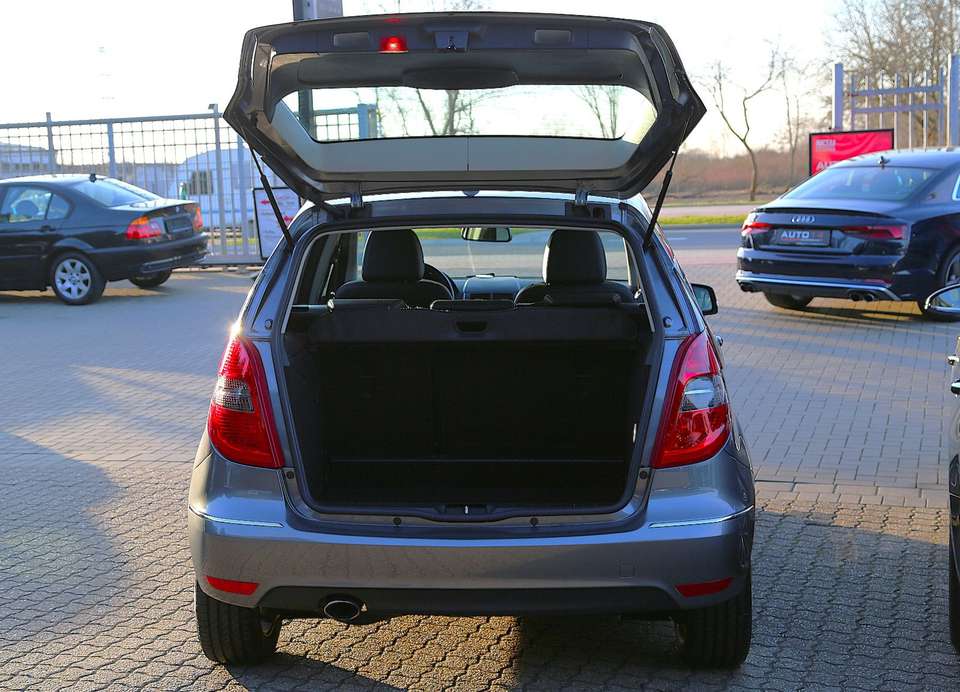 Mercedes-Benz A 160 - Imagem 15