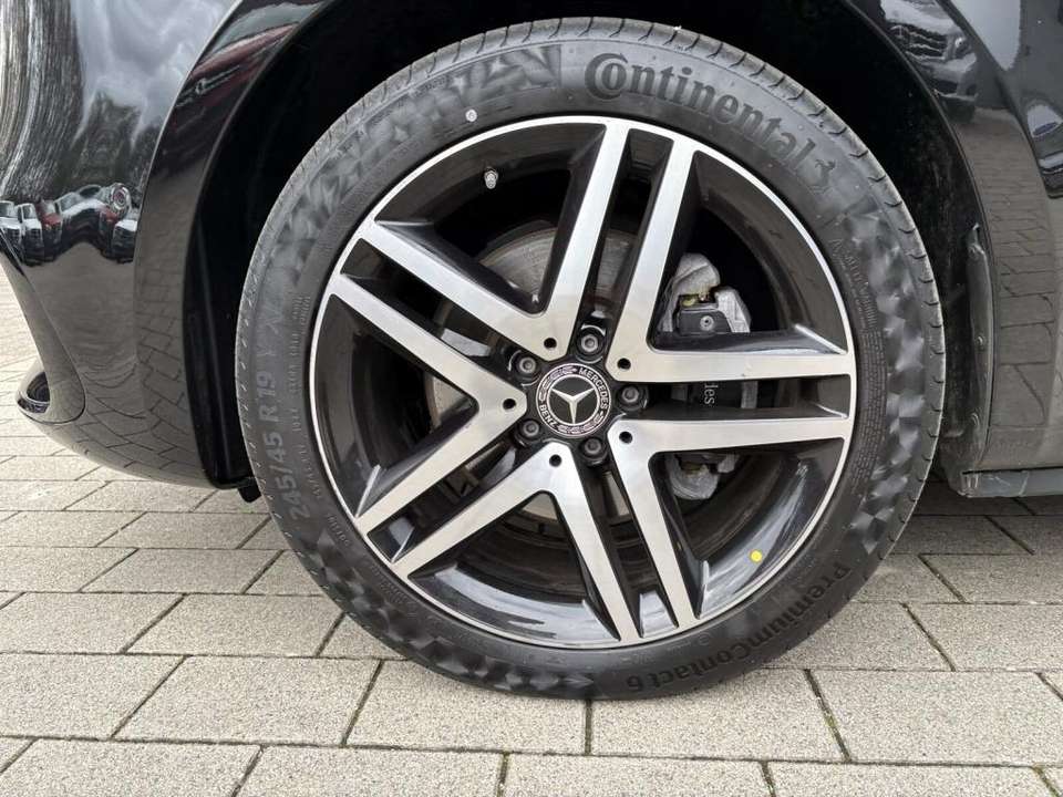 Mercedes-Benz V 300 - Imagem 9