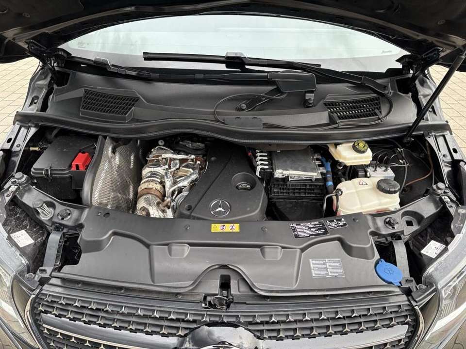 Mercedes-Benz V 300 - Imagem 10