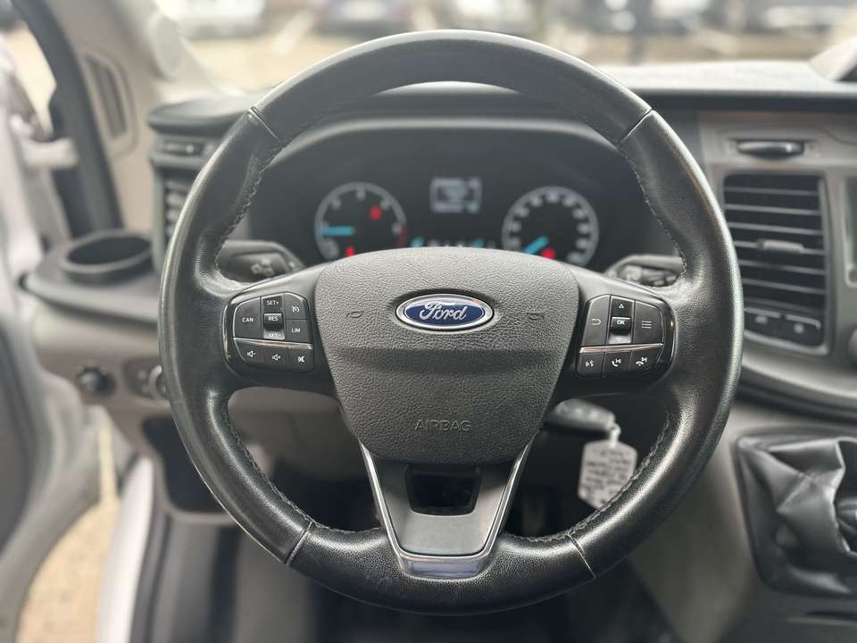Ford Transit - Imagem 9