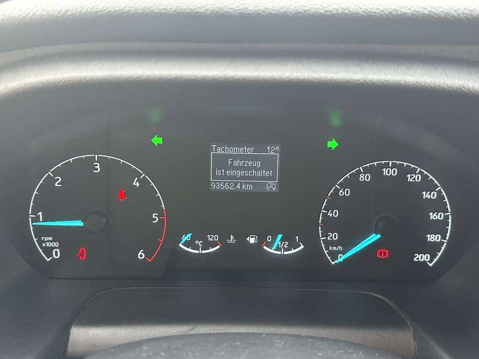 Ford Transit - Imagem 14