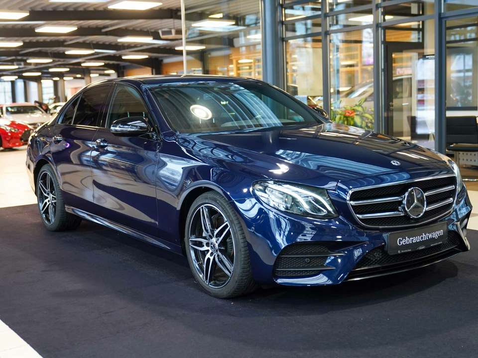 Mercedes-Benz E 220 - Imagem 3