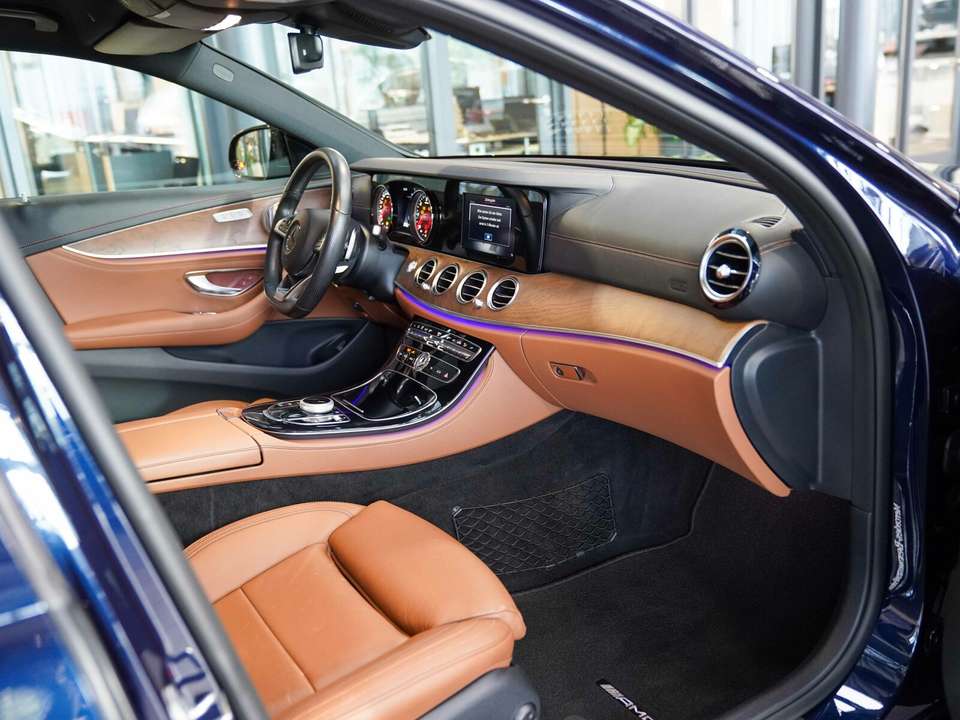 Mercedes-Benz E 220 - Imagem 11