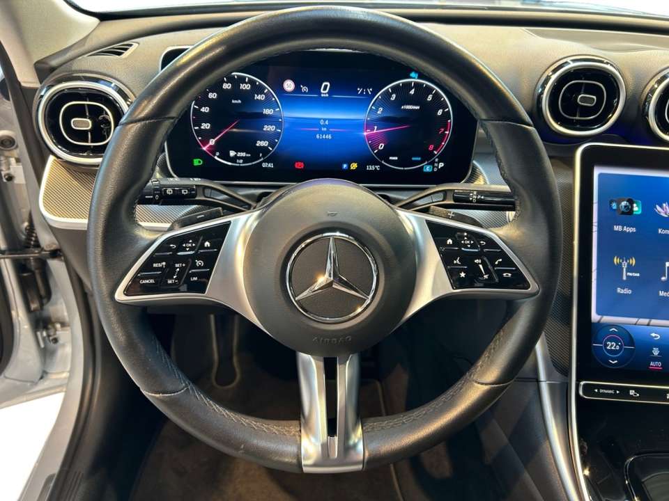 Mercedes-Benz C 200 - Imagem 11