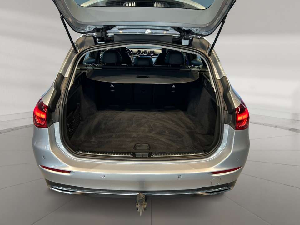 Mercedes-Benz C 200 - Imagem 13