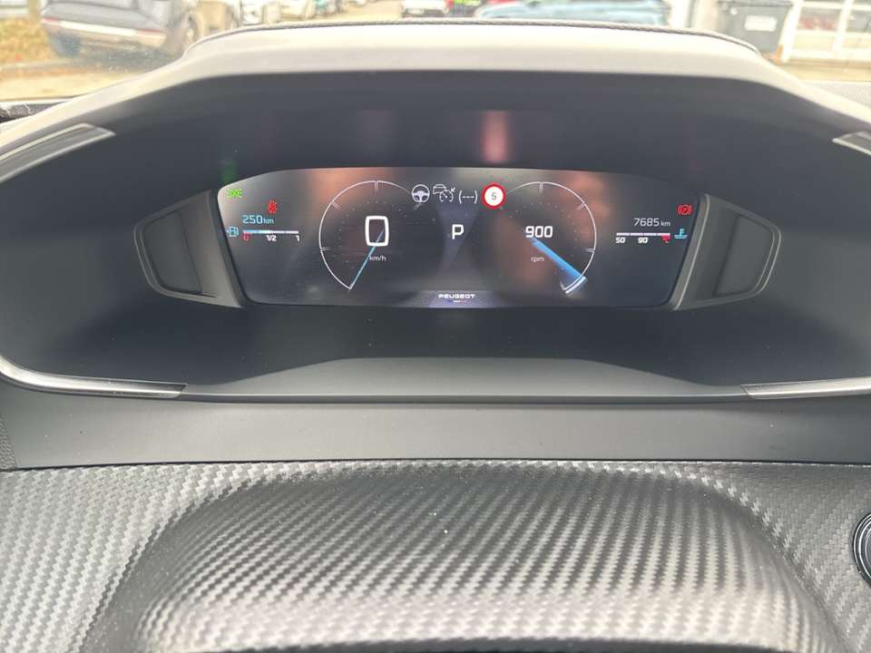 Peugeot 2008 - Imagem 12