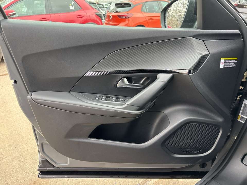 Peugeot 2008 - Imagem 13