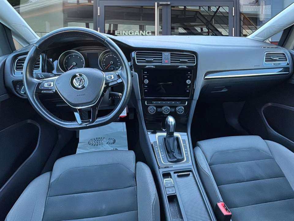 Volkswagen Golf - Imagem 9