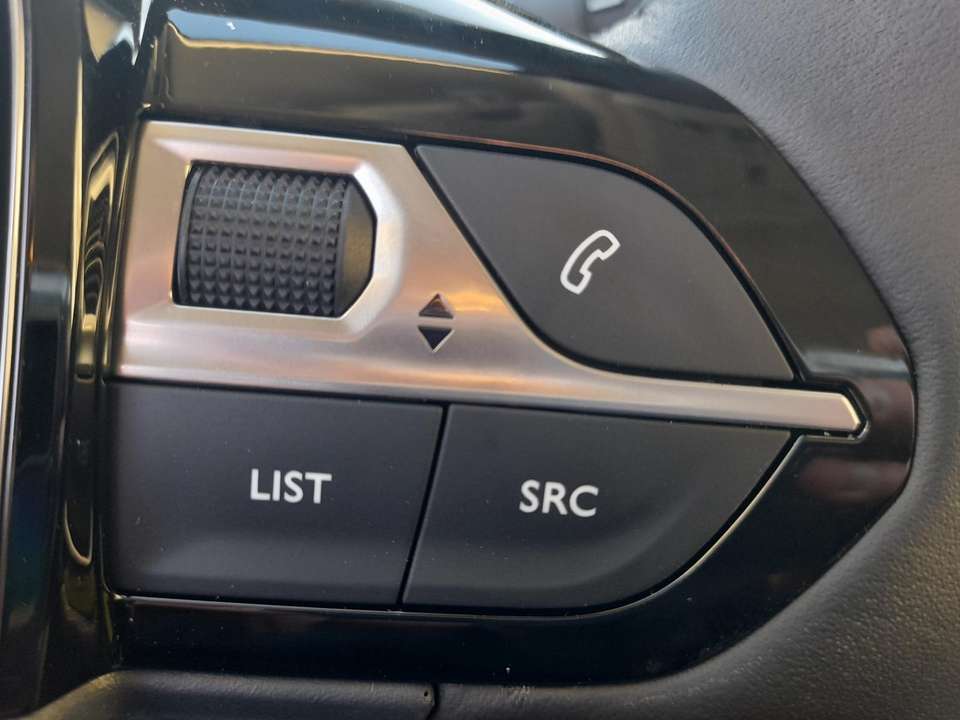 Peugeot 208 - Imagem 12