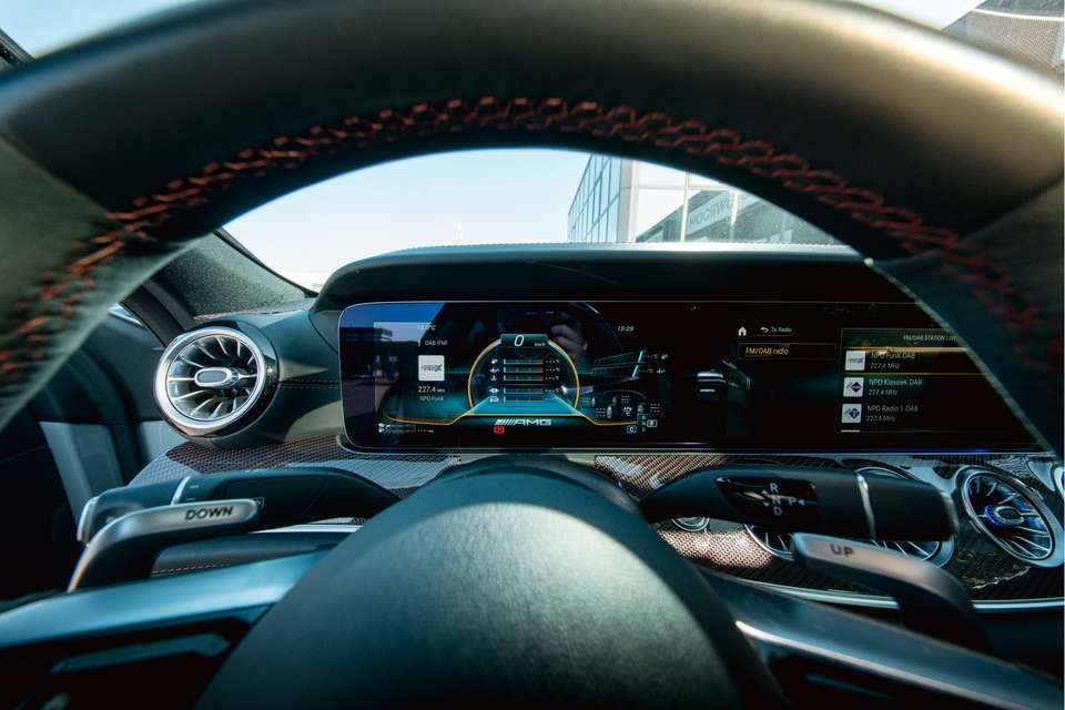 Mercedes-Benz AMG GT - Imagem 7