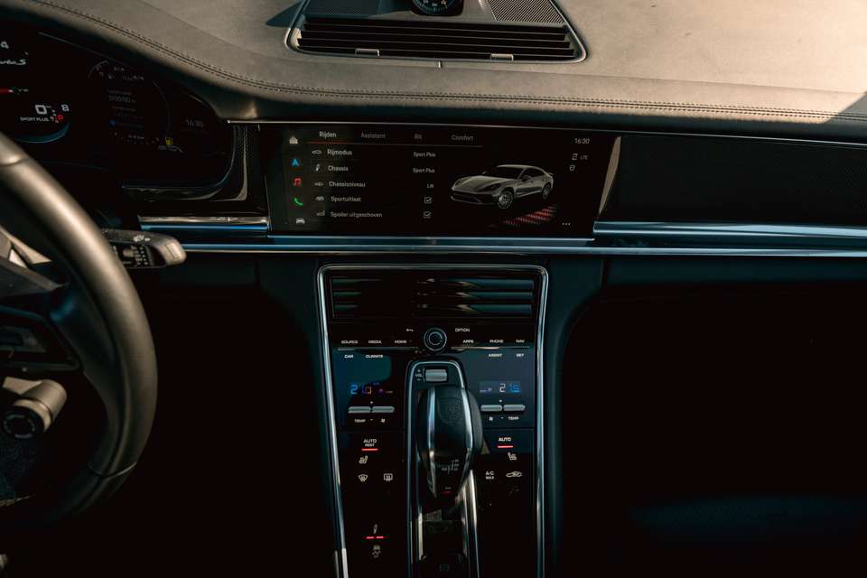 Porsche Panamera - Imagem 15