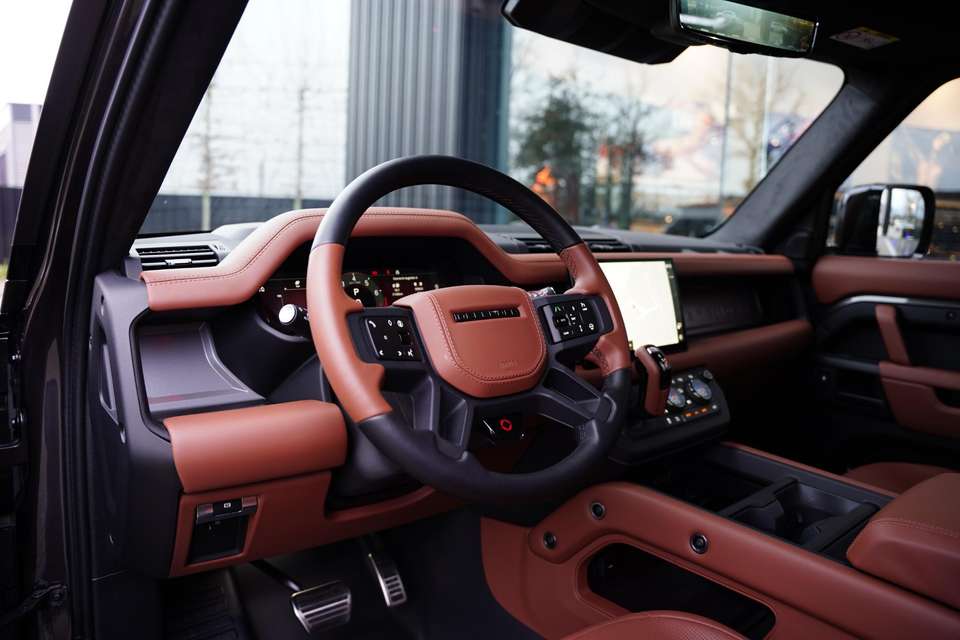 Land Rover Defender - Imagem 4