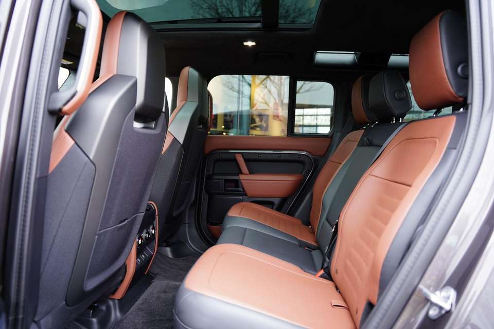 Land Rover Defender - Imagem 7