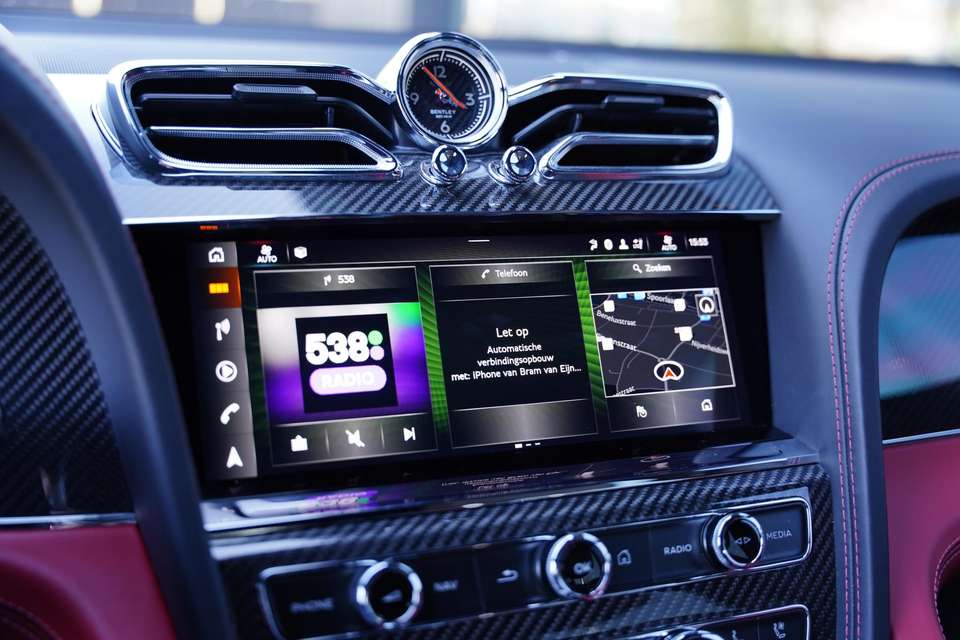 Bentley Bentayga - Imagem 11