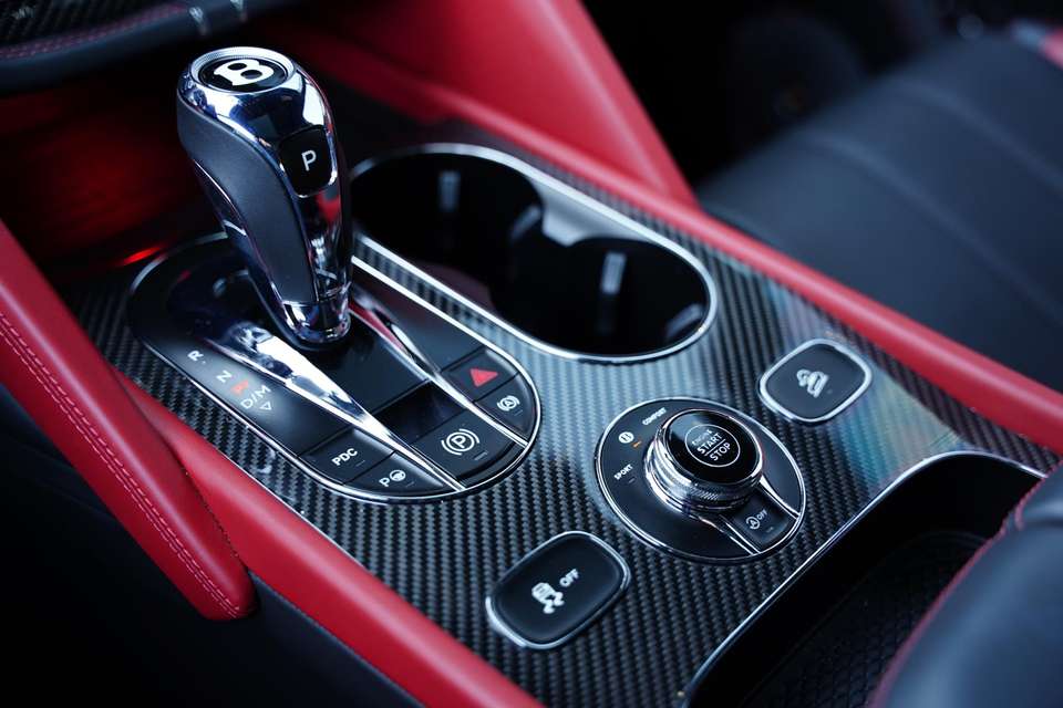 Bentley Bentayga - Imagem 16