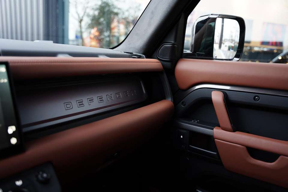 Land Rover Defender - Imagem 20